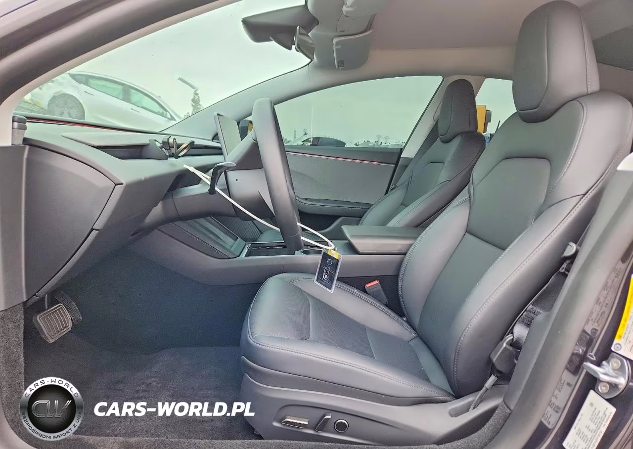 2026 Tesla Model 3 VIN:5YJ3E1EA3TF165133 - 7