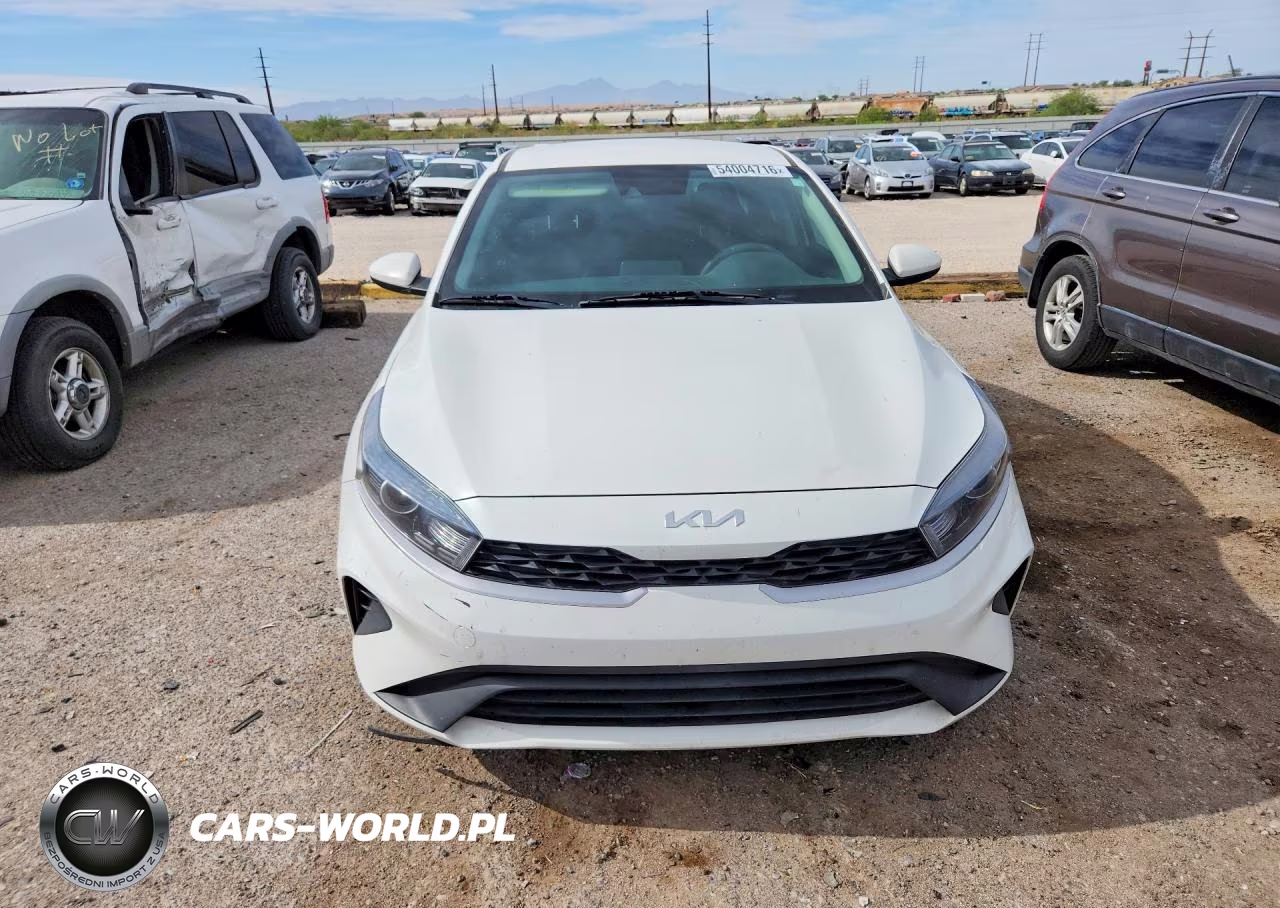2023 Kia Forte Lx VIN:3KPF24AD9PE520552 - 5