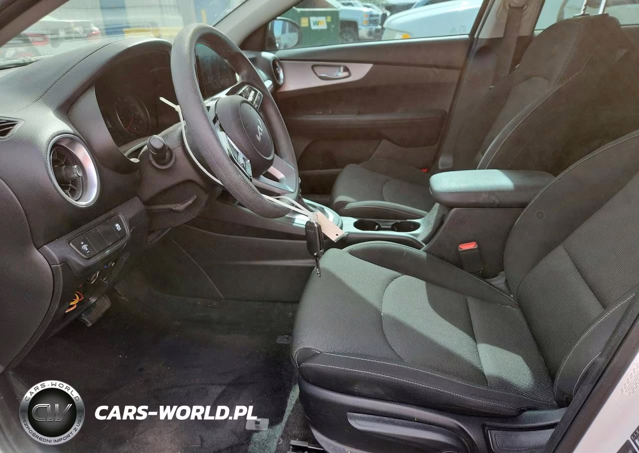 2023 Kia Forte Lx VIN:3KPF24AD9PE520552 - 7
