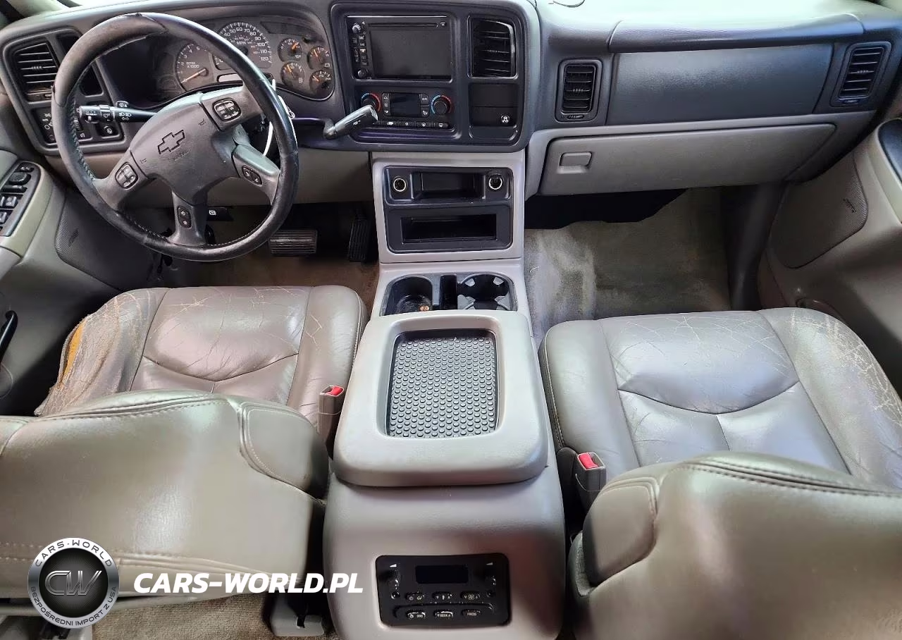 2005 Chevrolet Tahoe C1500 VIN:1GNEC13T35R210160 - 8