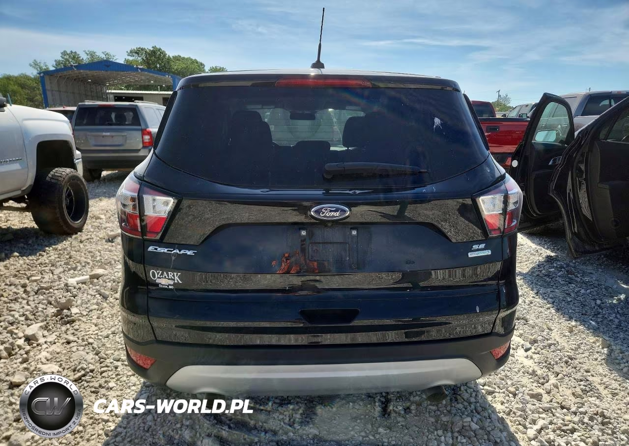 2017 Ford Escape Se VIN:1FMCU0GD1HUE72640 - 6