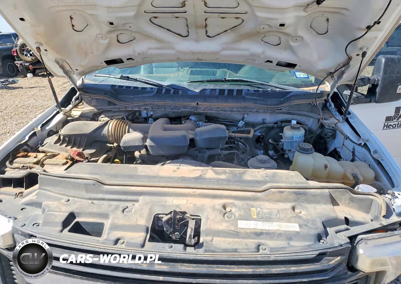 2018 Ford F350 Super Duty VIN:1FDBF3A68JED02034 - 11