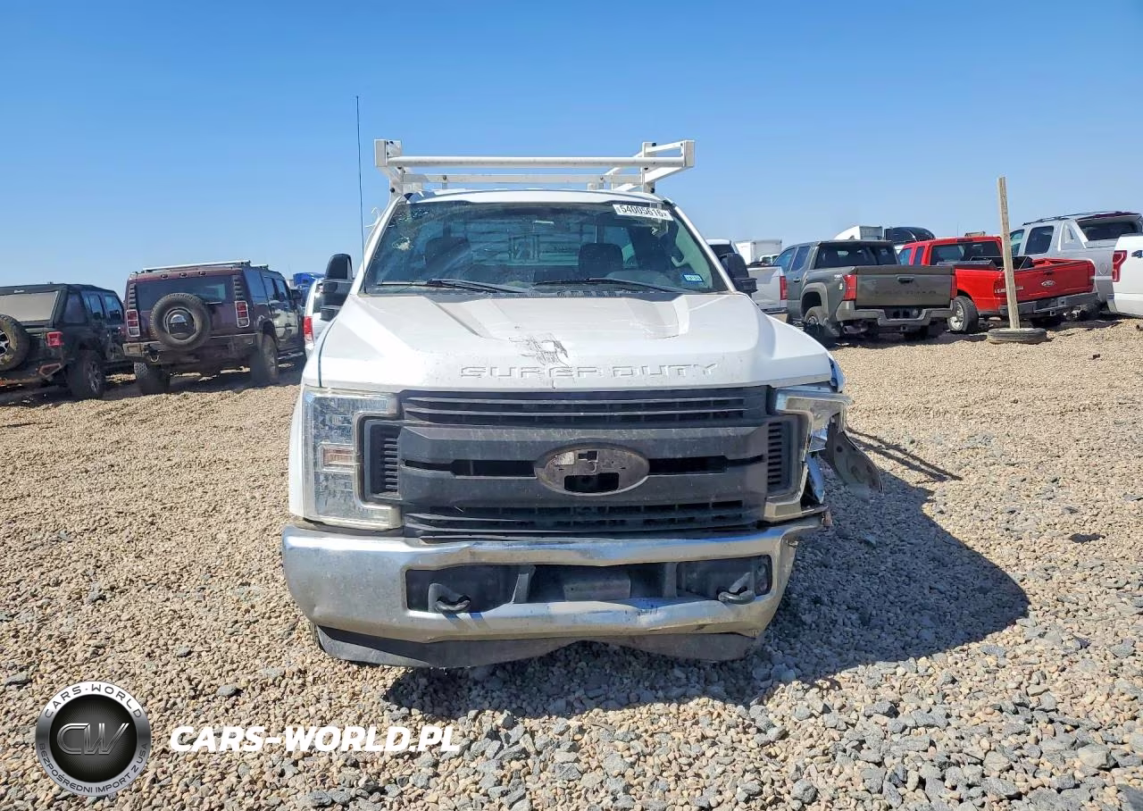 2018 Ford F350 Super Duty VIN:1FDBF3A68JED02034 - 5