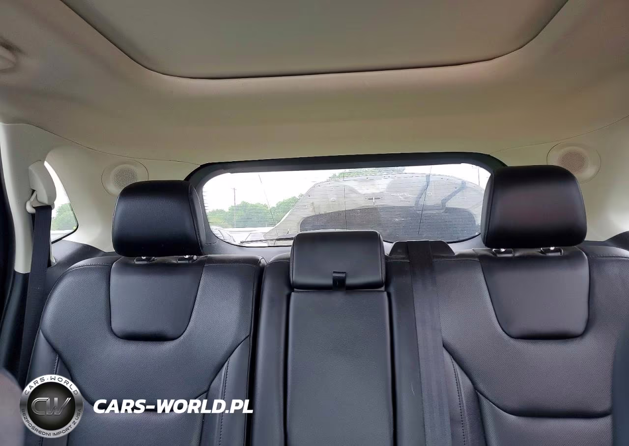 2019 Ford Edge Titanium VIN:2FMPK3K95KBC72398 - 10