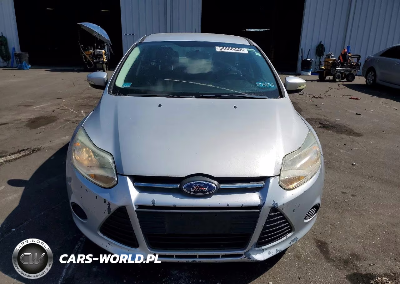 2014 Ford Focus Se VIN:1FADP3F29EL269469 - 5