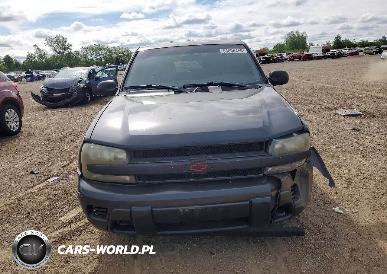2004 Chevrolet Trailblazer Ls VIN:1GNDT13S042360222 - 5