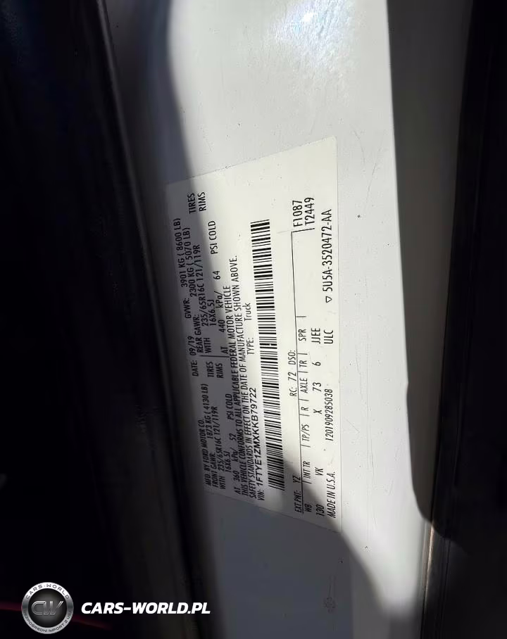 2019 Ford Transit T-150 VIN:1FTYE1ZMXKKB79722 - 10
