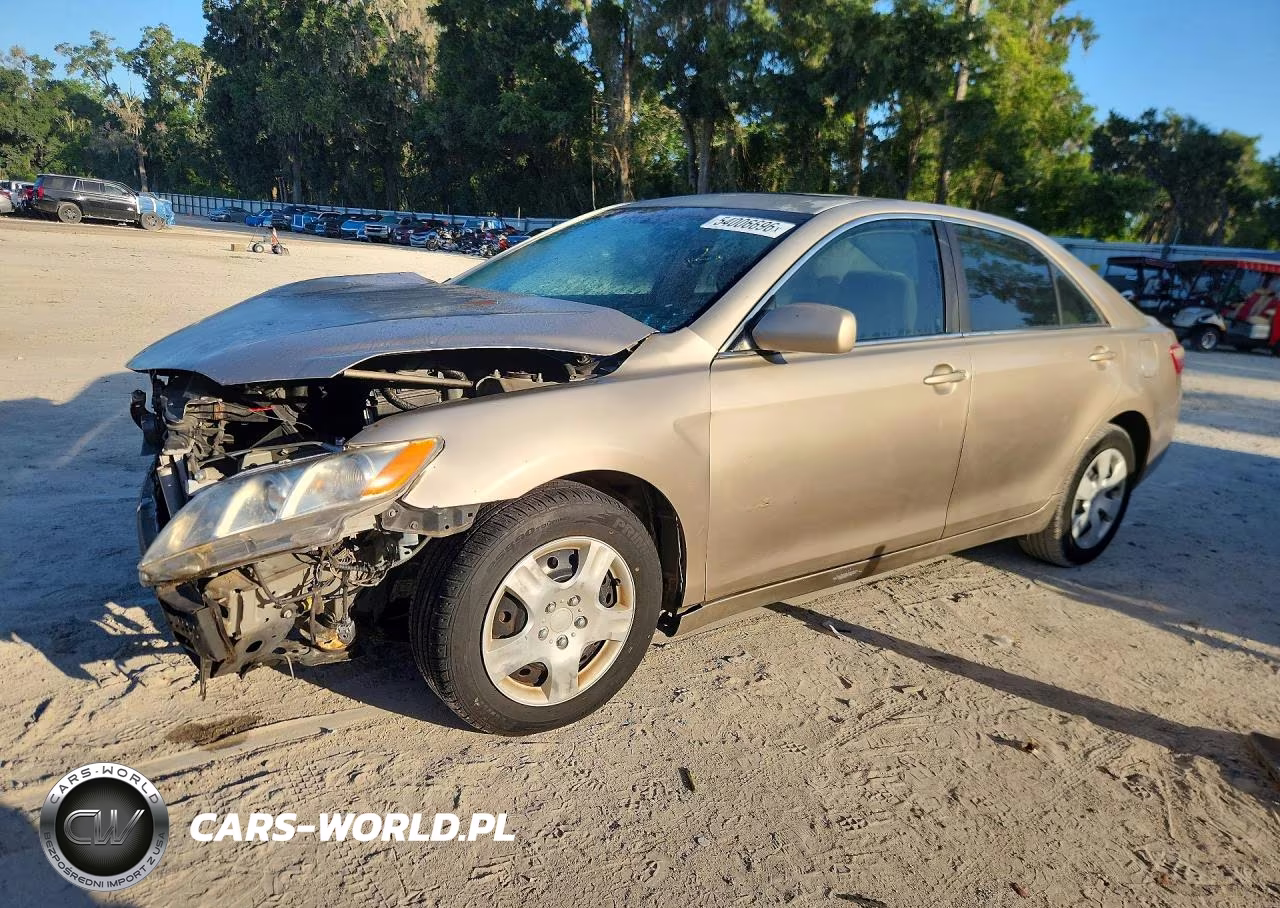 2007 Toyota Camry Le – zdjęcie 1 z 13