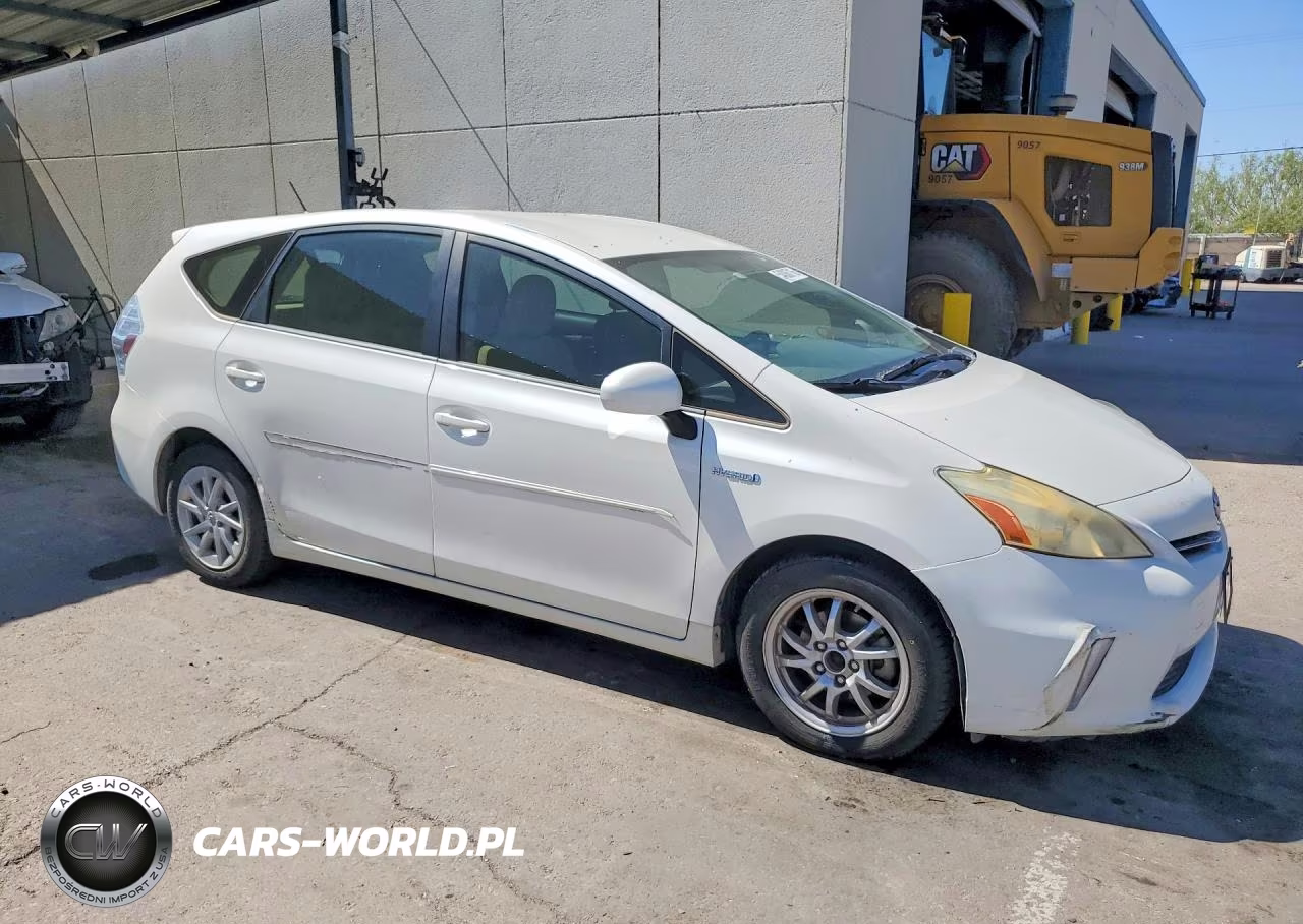 2012 Toyota Prius V Three VIN:JTDZN3EU8C3129094 - 4
