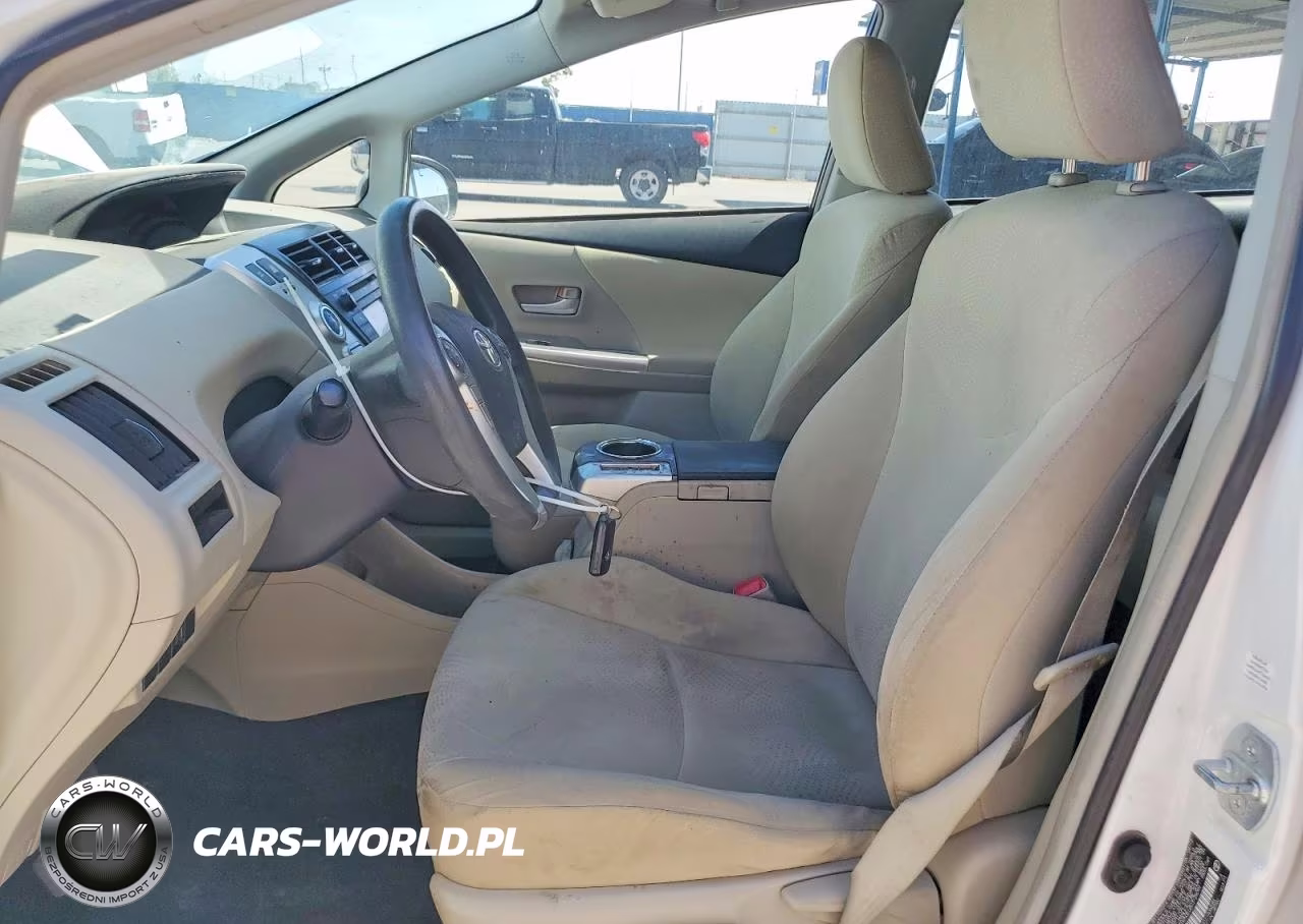 2012 Toyota Prius V Three VIN:JTDZN3EU8C3129094 - 7
