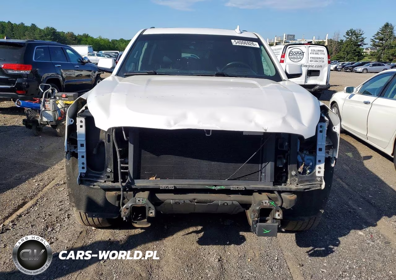 2018 GMC Yukon Xl Denali VIN:1GKS2HKJ7JR379765 - 5