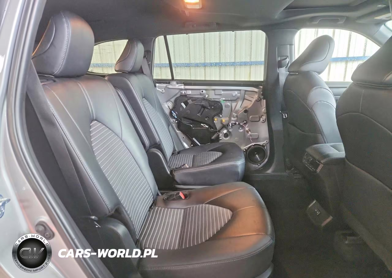 2025 Toyota Highlander Xse VIN:5TDKDRBH8SS581770 - 11