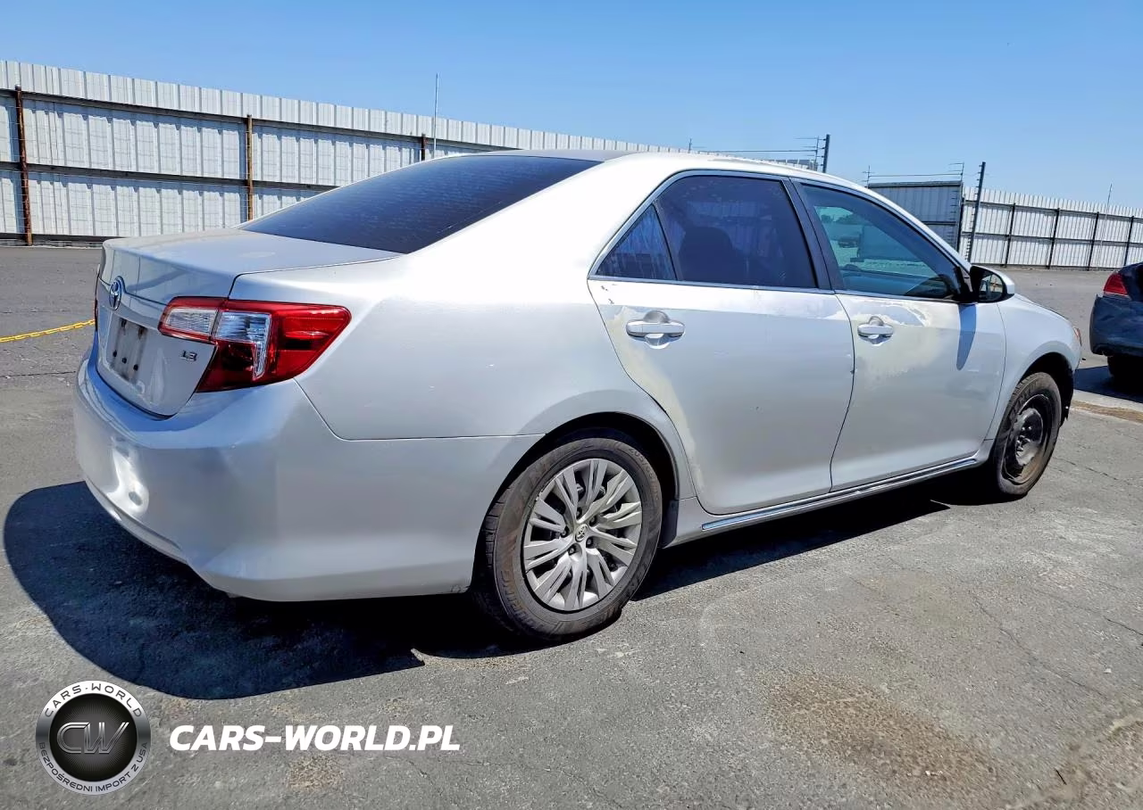 2014 Toyota Camry Le VIN:4T1BF1FK1EU408895 - 3