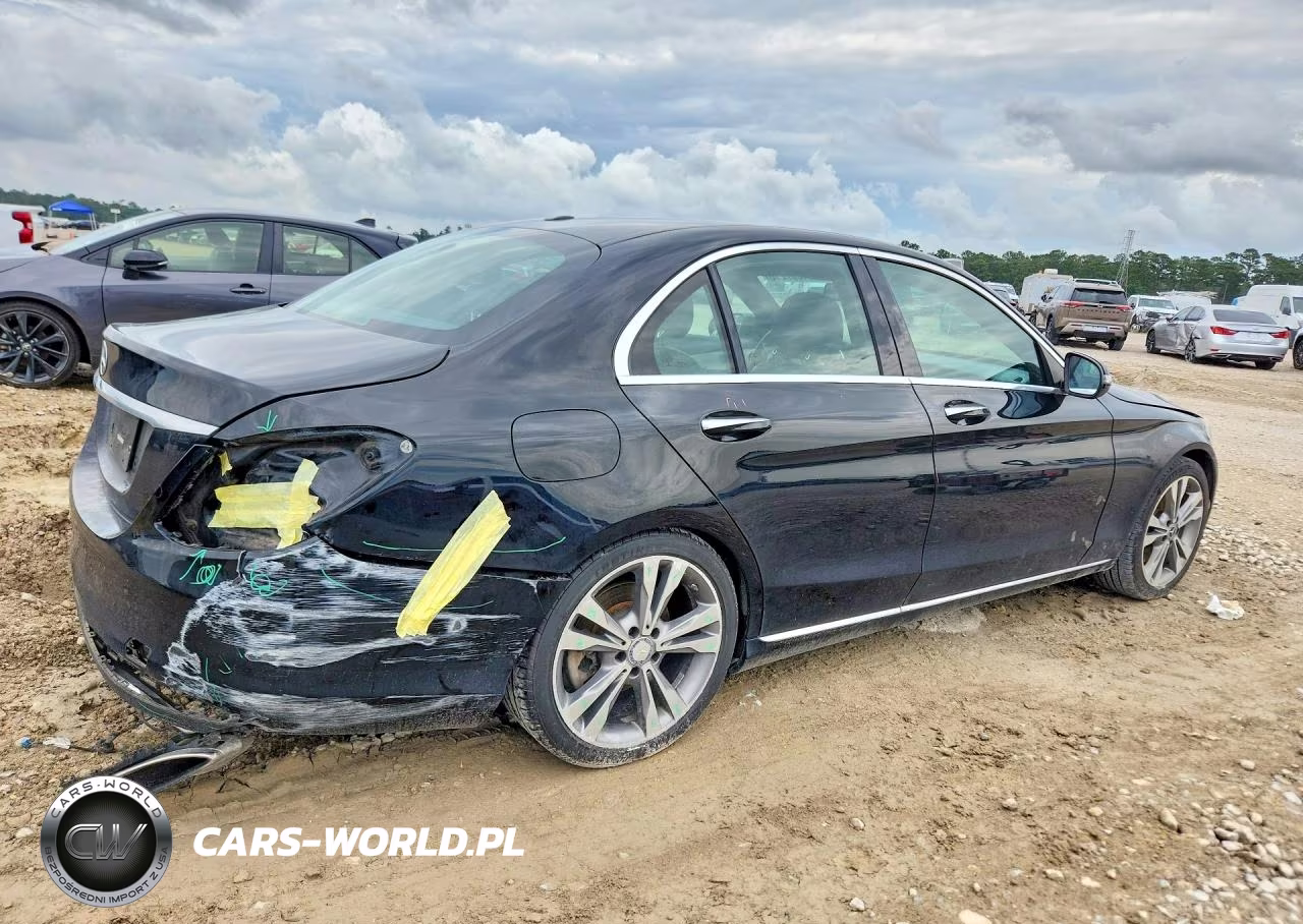 2018 Mercedes-Benz C 300 VIN:55SWF4JB0JU278964 - 3