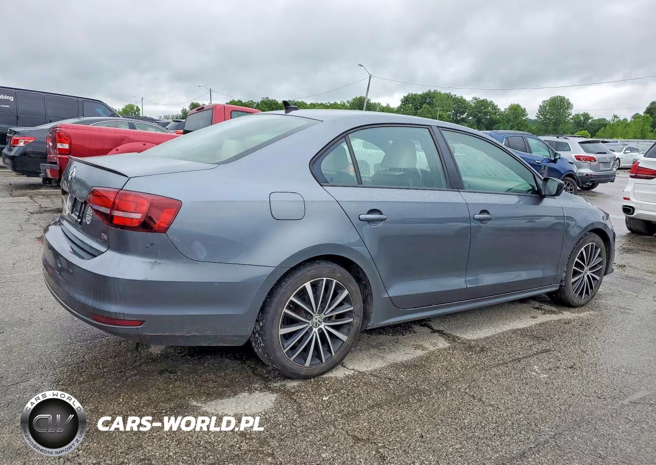 2016 Volkswagen Jetta Sport VIN:3VWD17AJ9GM254924 - 3