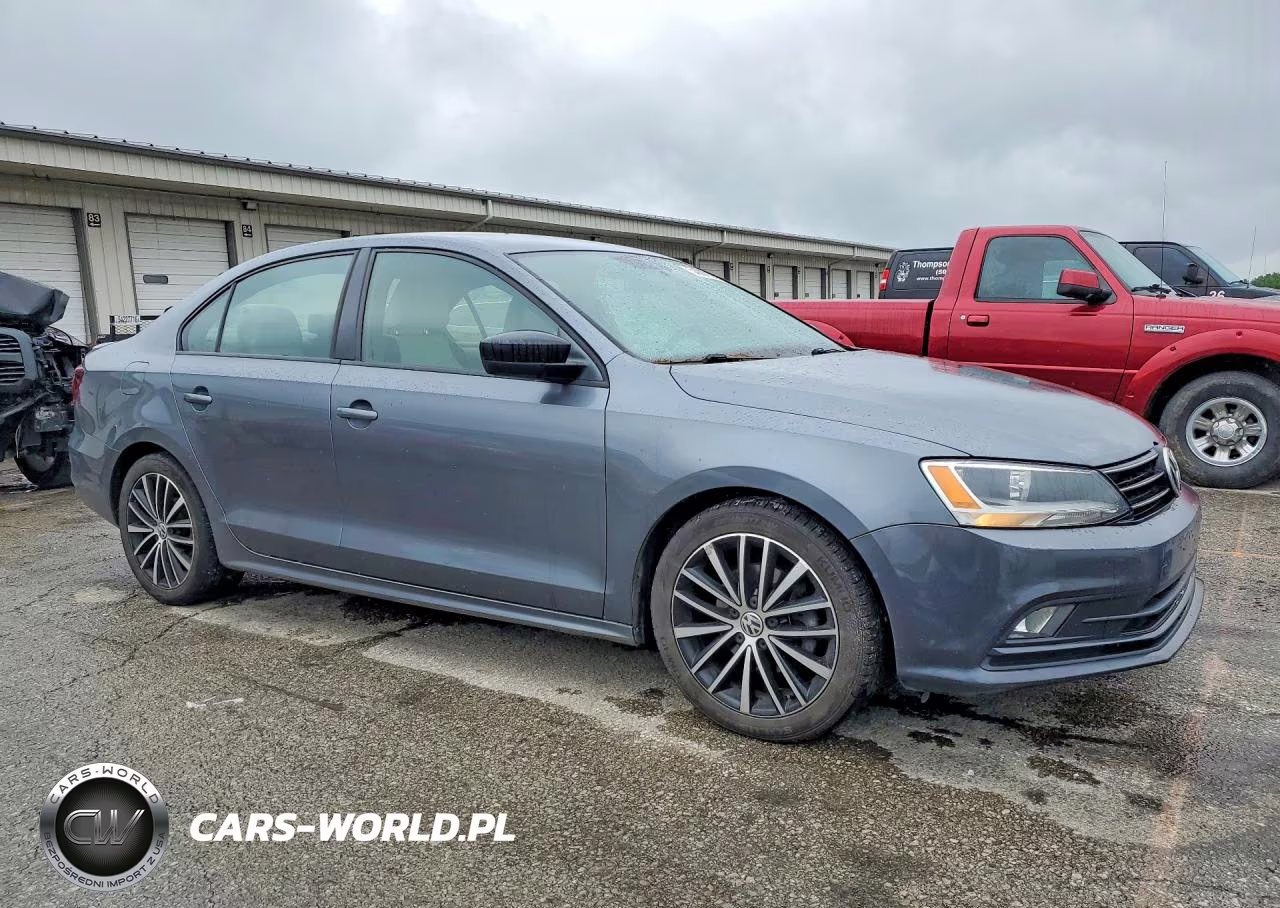 2016 Volkswagen Jetta Sport VIN:3VWD17AJ9GM254924 - 4