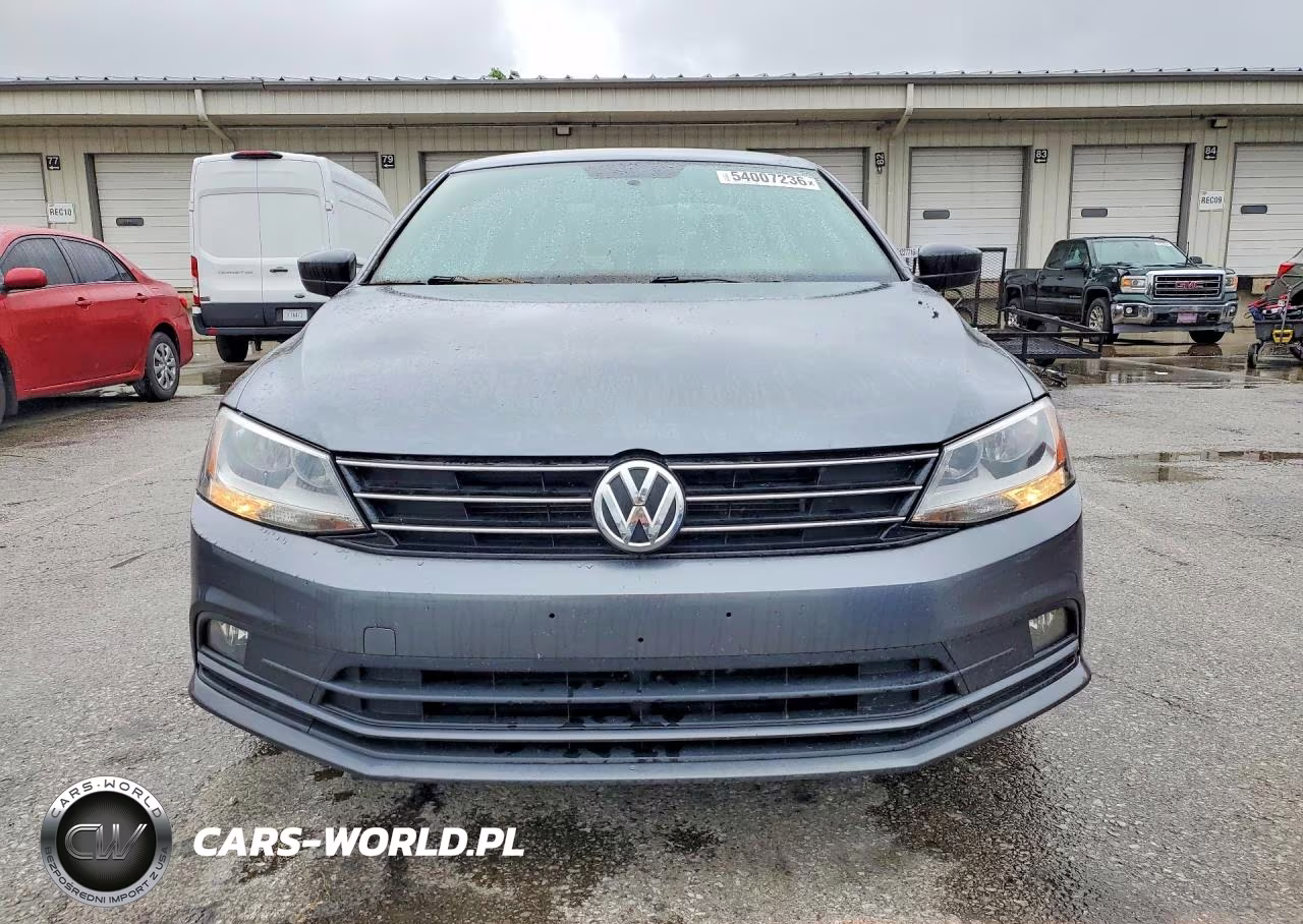 2016 Volkswagen Jetta Sport VIN:3VWD17AJ9GM254924 - 5