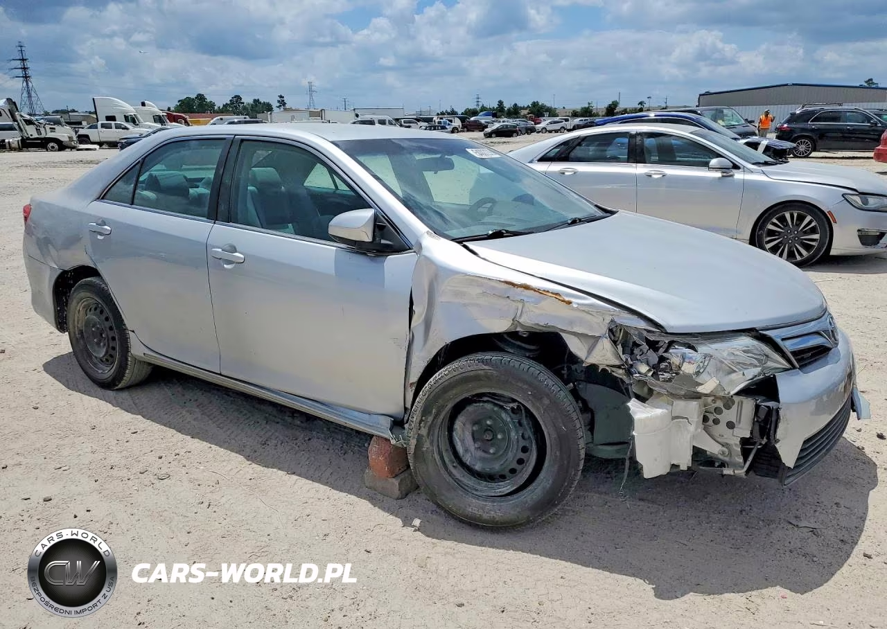 2014 Toyota Camry Le VIN:4T4BF1FK1ER359316 - 4