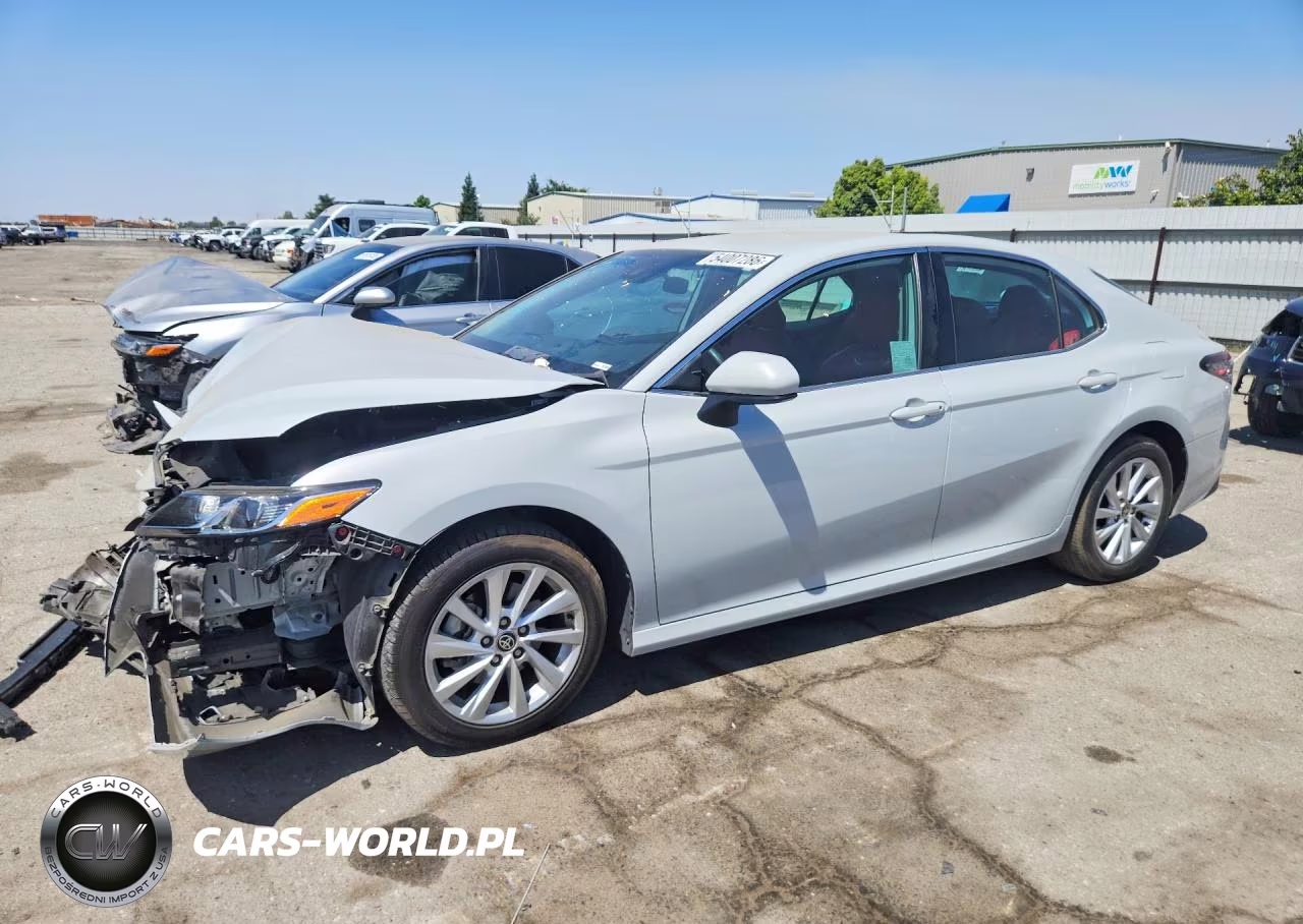 2024 Toyota Camry Le