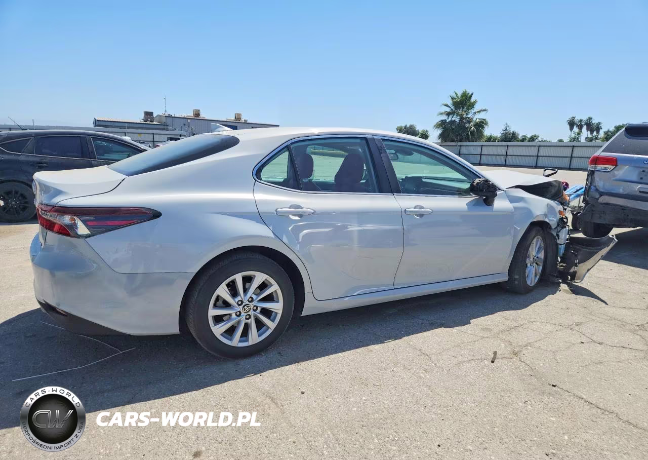 2024 Toyota Camry Le VIN:4T1C11AKXRU197308 - 3
