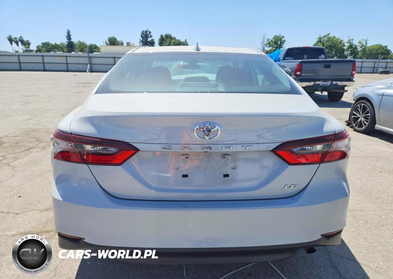 2024 Toyota Camry Le VIN:4T1C11AKXRU197308 - 6