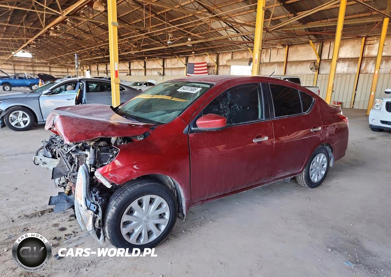 2018 Nissan Versa Sv