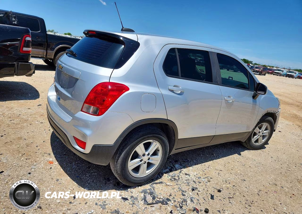 2020 Chevrolet Trax Ls VIN:3GNCJKSB5LL200214 - 3
