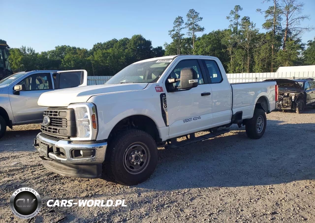 2025 Ford F250 – zdjęcie 1 z 12