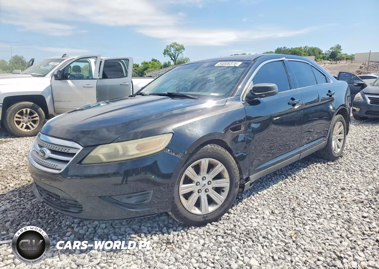 2010 Ford Taurus Se