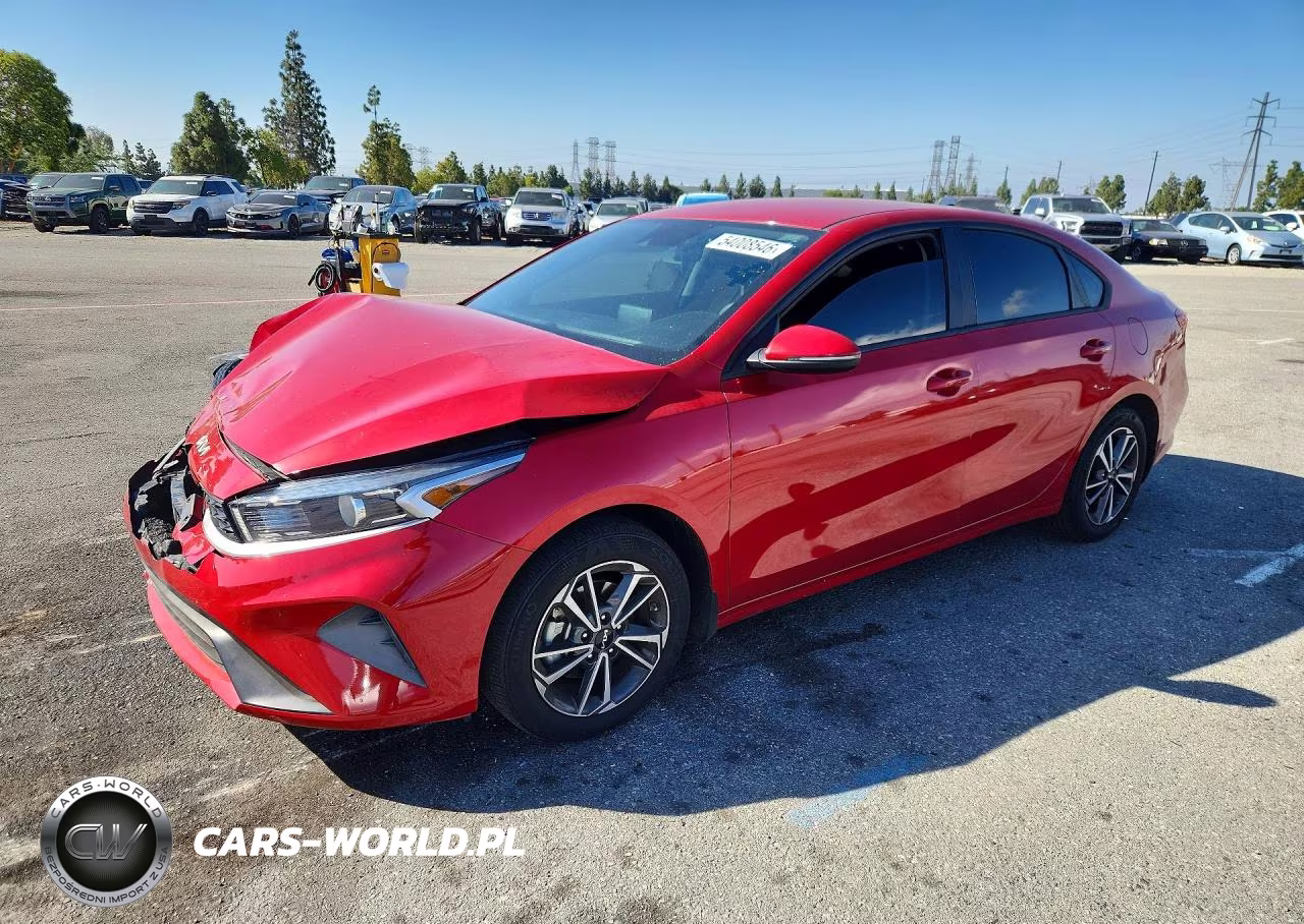 2023 Kia Forte Lxs – zdjęcie 1 z 12