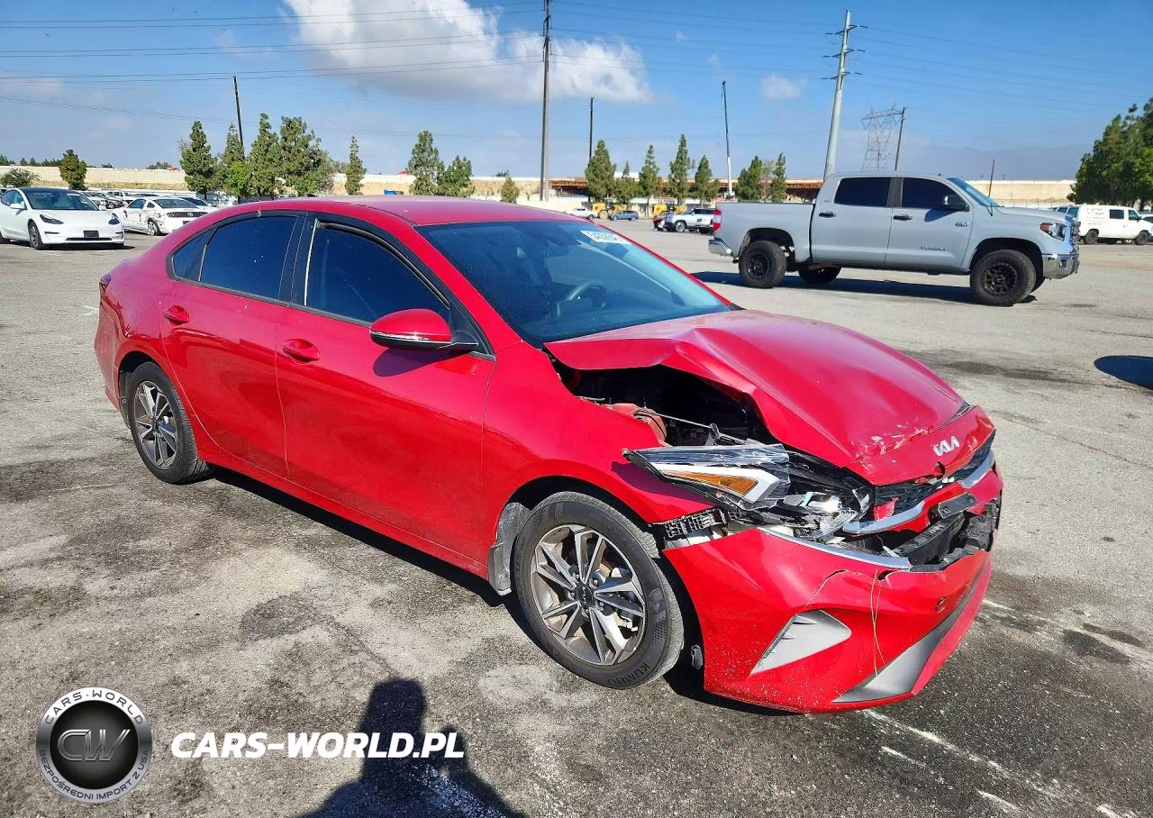 2023 Kia Forte Lxs VIN:3KPF24AD8PE544065 - 4