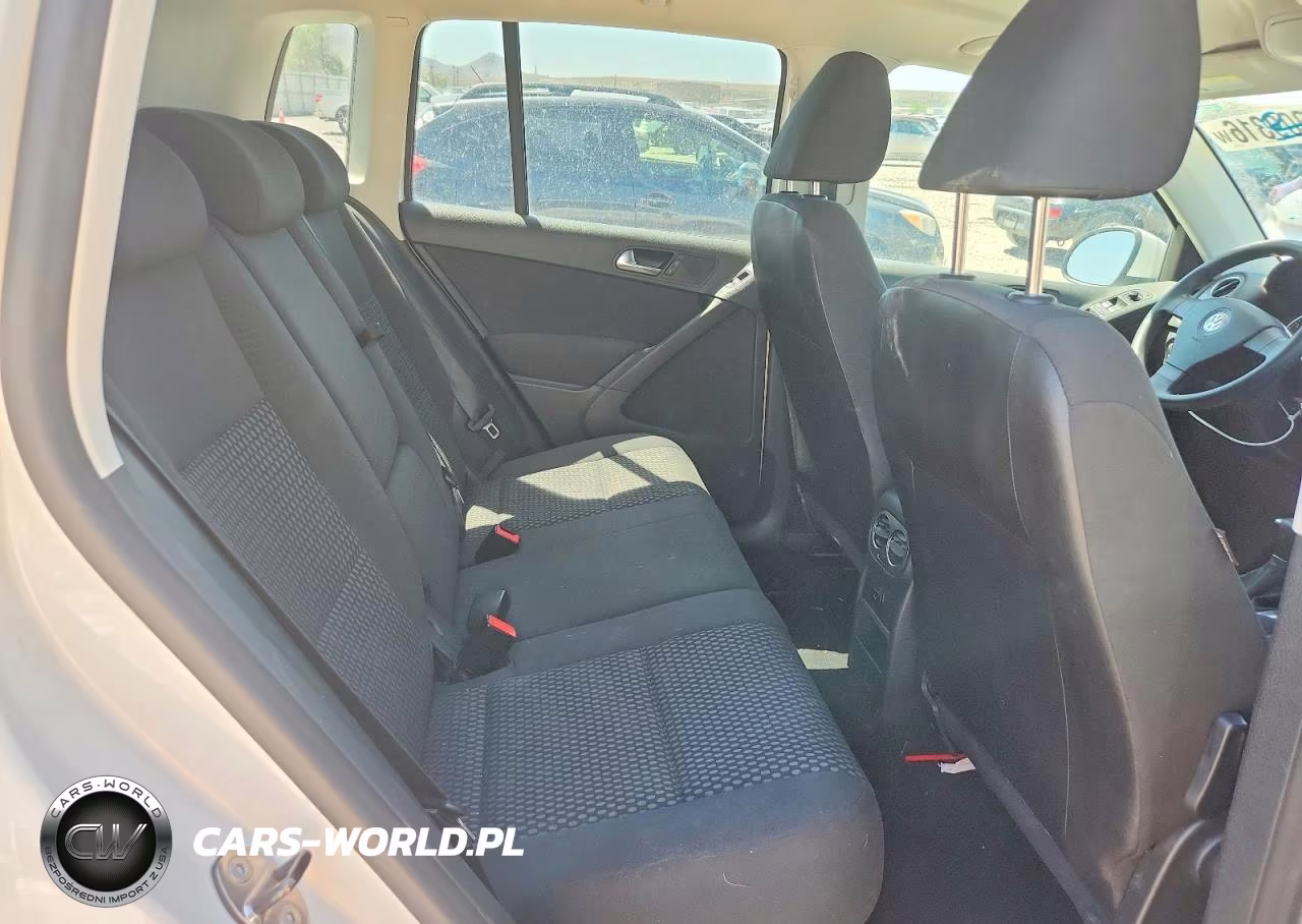 2010 Volkswagen Tiguan Se VIN:WVGBV7AX4AW518296 - 11