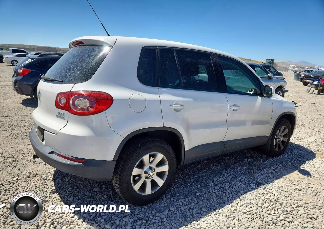 2010 Volkswagen Tiguan Se VIN:WVGBV7AX4AW518296 - 3