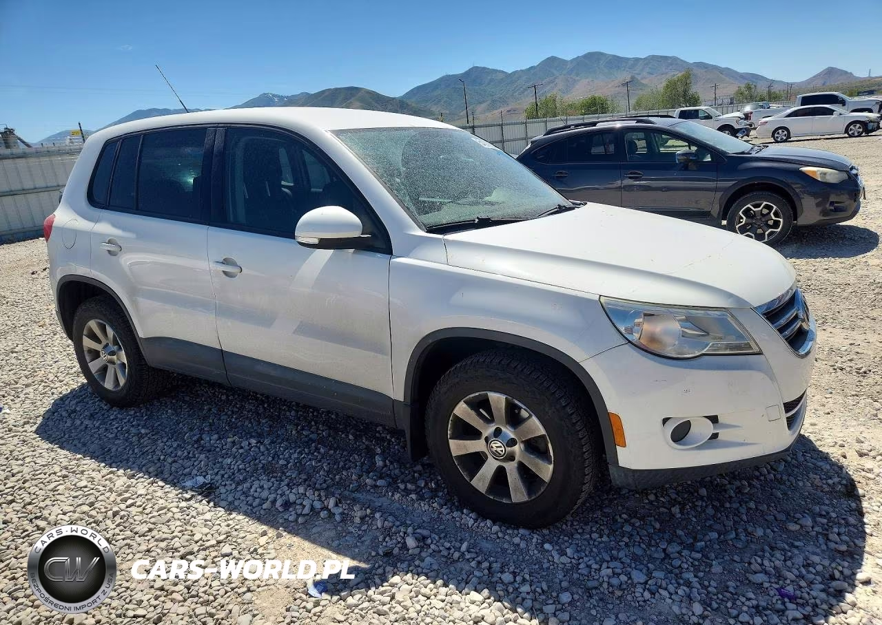 2010 Volkswagen Tiguan Se VIN:WVGBV7AX4AW518296 - 4