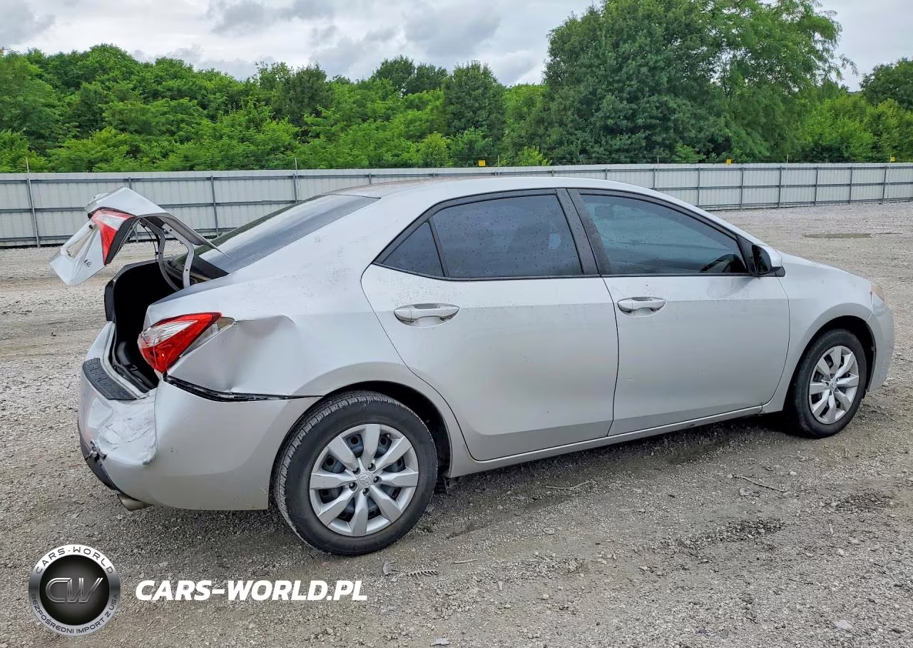 2015 Toyota Corolla Le VIN:5YFBURHE5FP273807 - 3