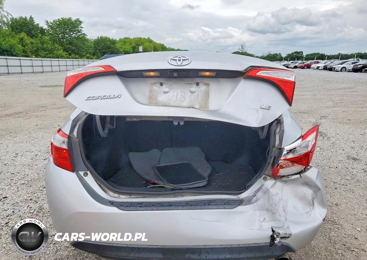 2015 Toyota Corolla Le VIN:5YFBURHE5FP273807 - 6