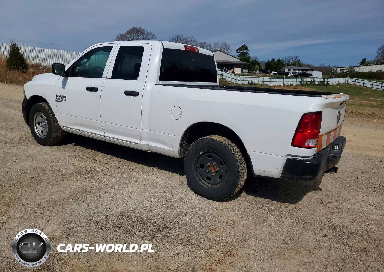2019 Ram 1500 Classic Tradesman VIN:1C6RR6FG9KS600650 - 2
