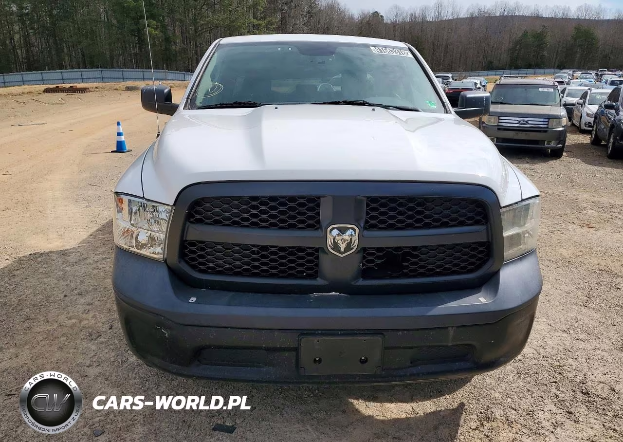 2019 Ram 1500 Classic Tradesman VIN:1C6RR6FG9KS600650 - 5