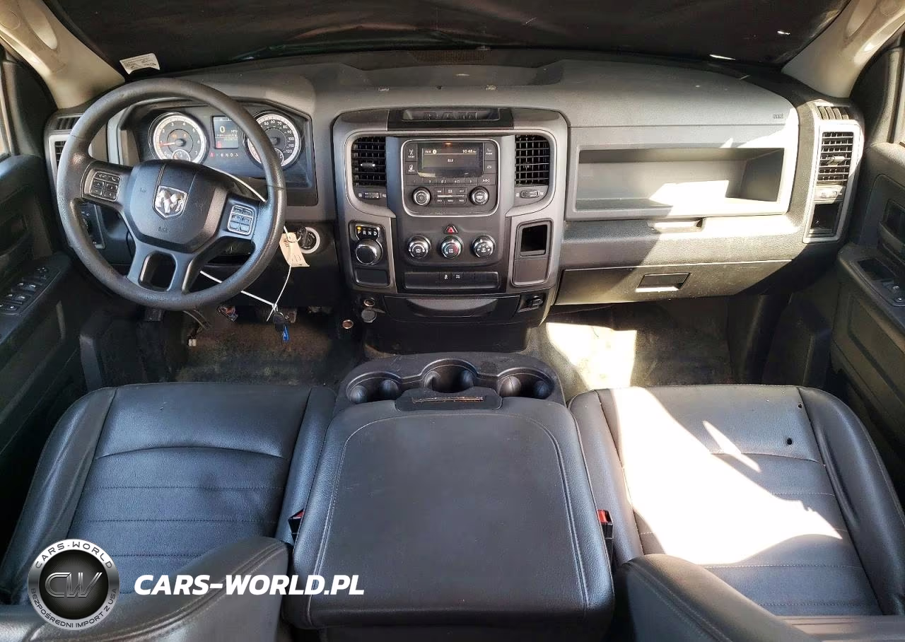 2019 Ram 1500 Classic Tradesman VIN:1C6RR6FG9KS600650 - 8