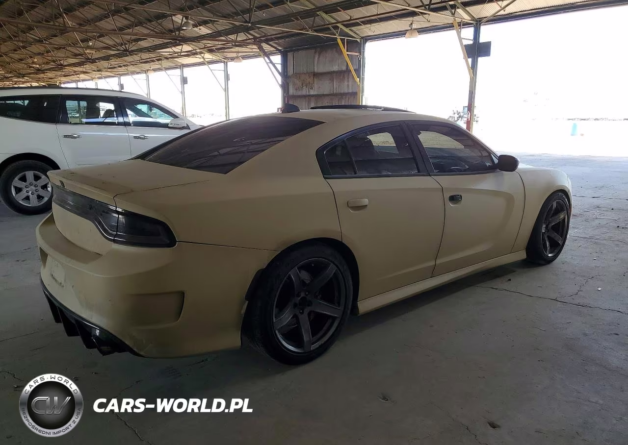 2019 Dodge Charger Scat Pack VIN:2C3CDXGJ2KH520177 - 3