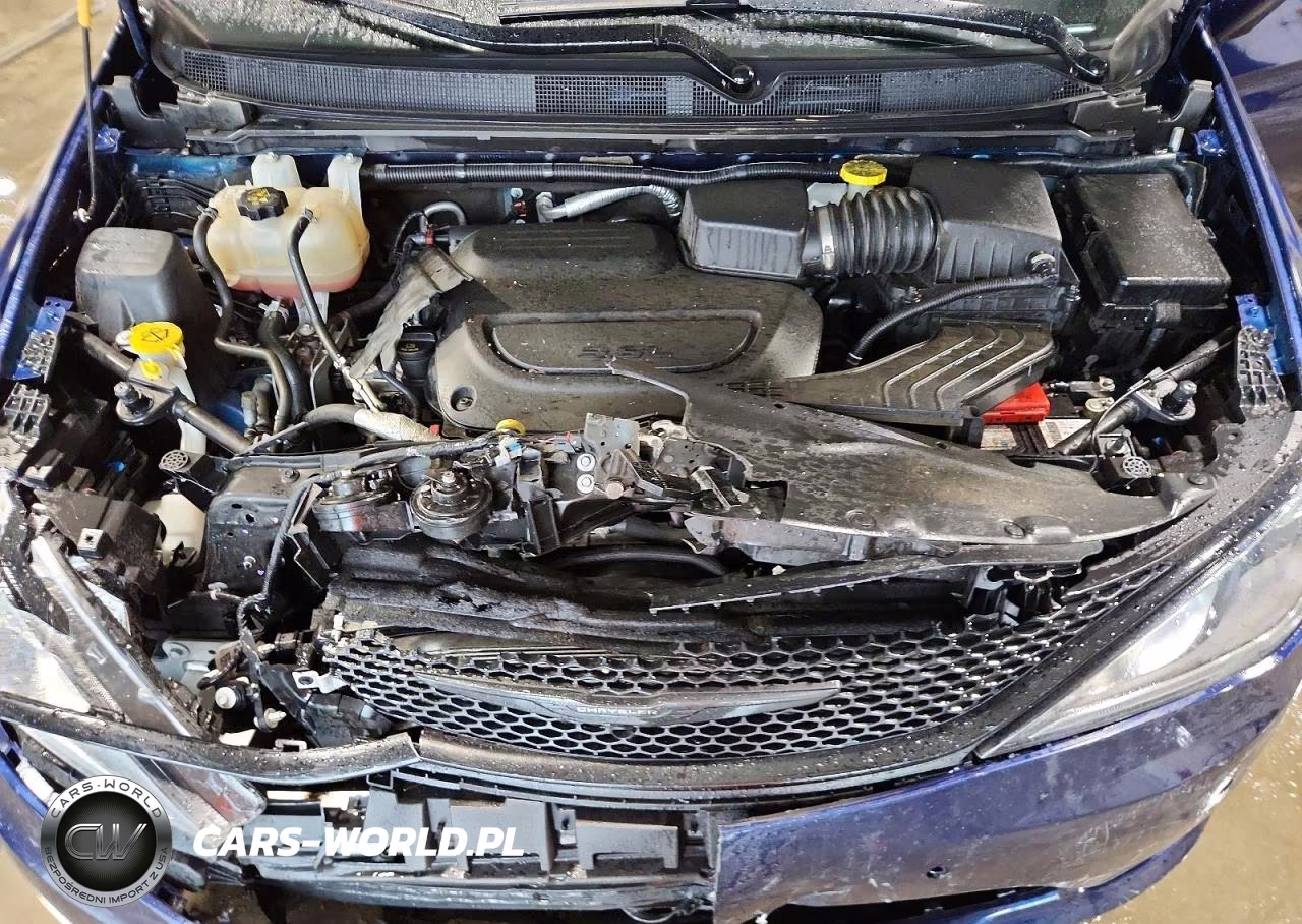 2019 Chrysler Pacifica Touring L Plus VIN:2C4RC1EG5KR643866 - 12
