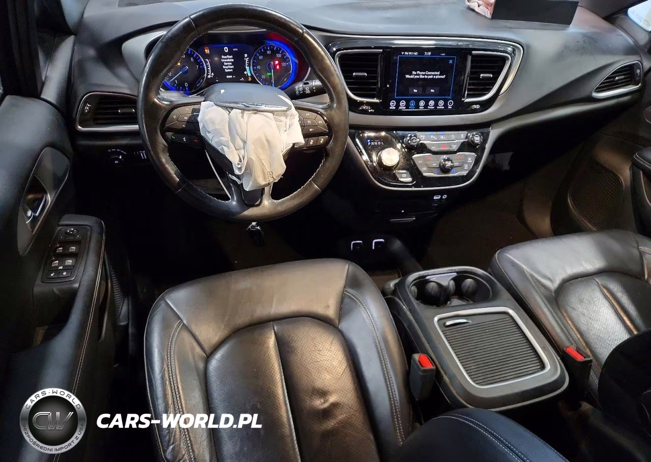 2019 Chrysler Pacifica Touring L Plus VIN:2C4RC1EG5KR643866 - 8