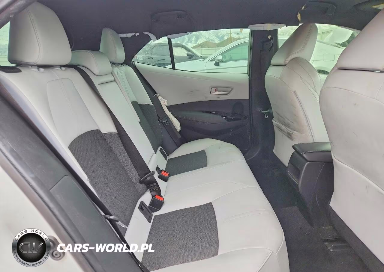 2021 Toyota Corolla Xse VIN:JTNA4MBE6M3131765 - 10