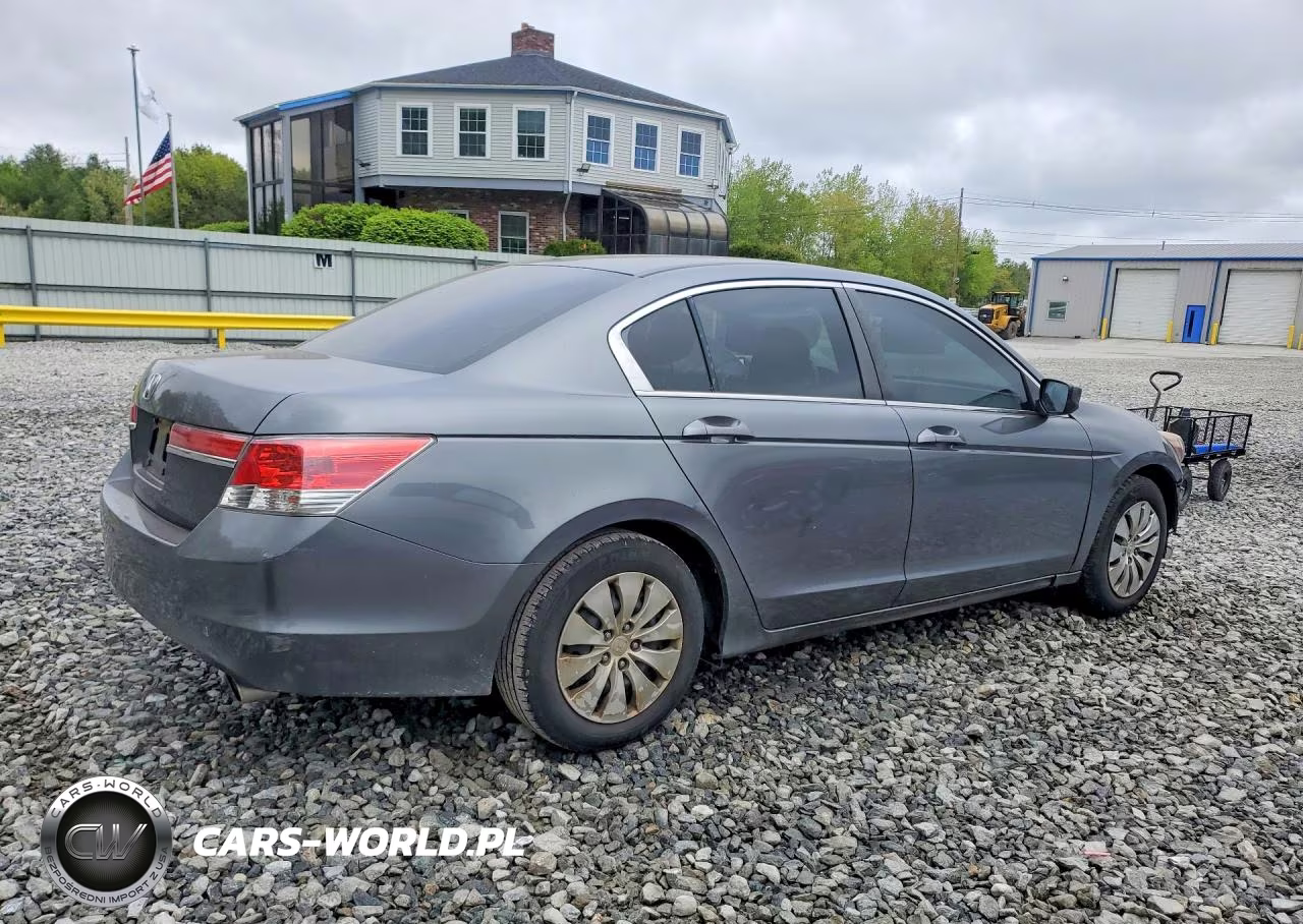 2011 Honda Accord Lx VIN:1HGCP2F30BA107702 - 3