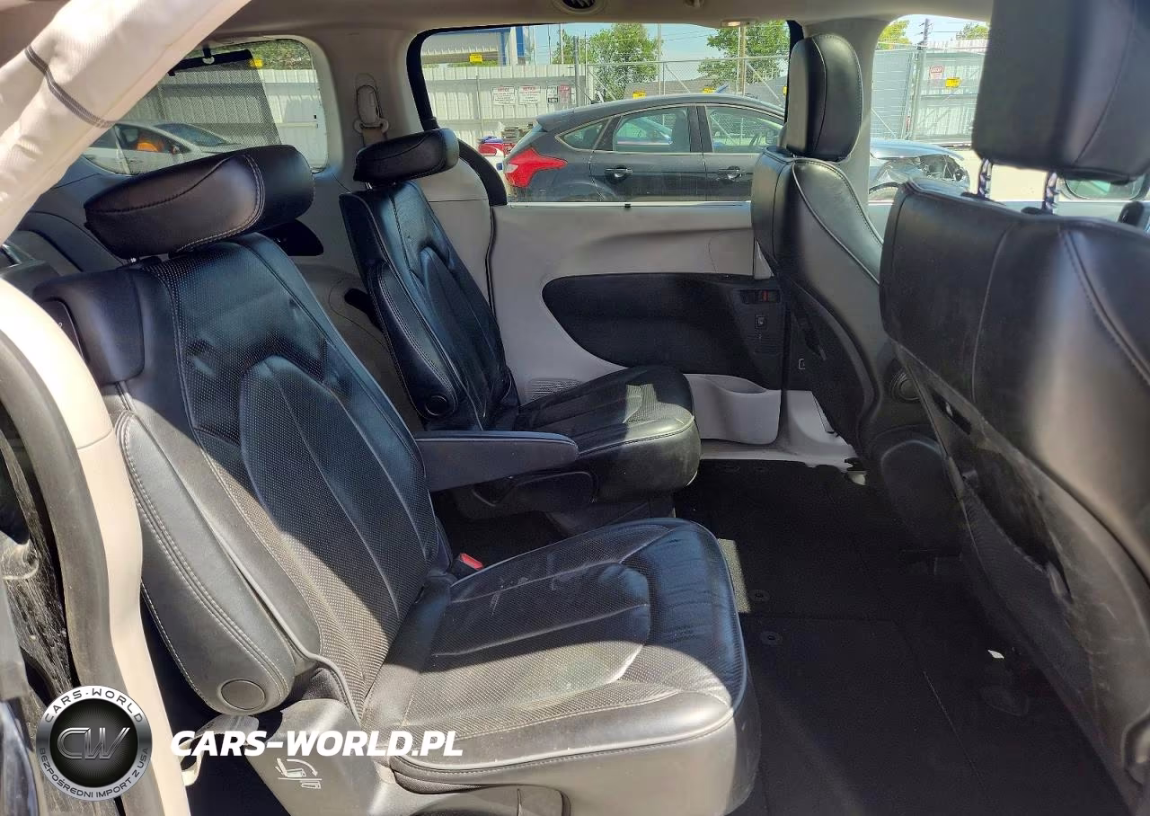 2020 Chrysler Pacifica Limited VIN:2C4RC1GG6LR249968 - 11