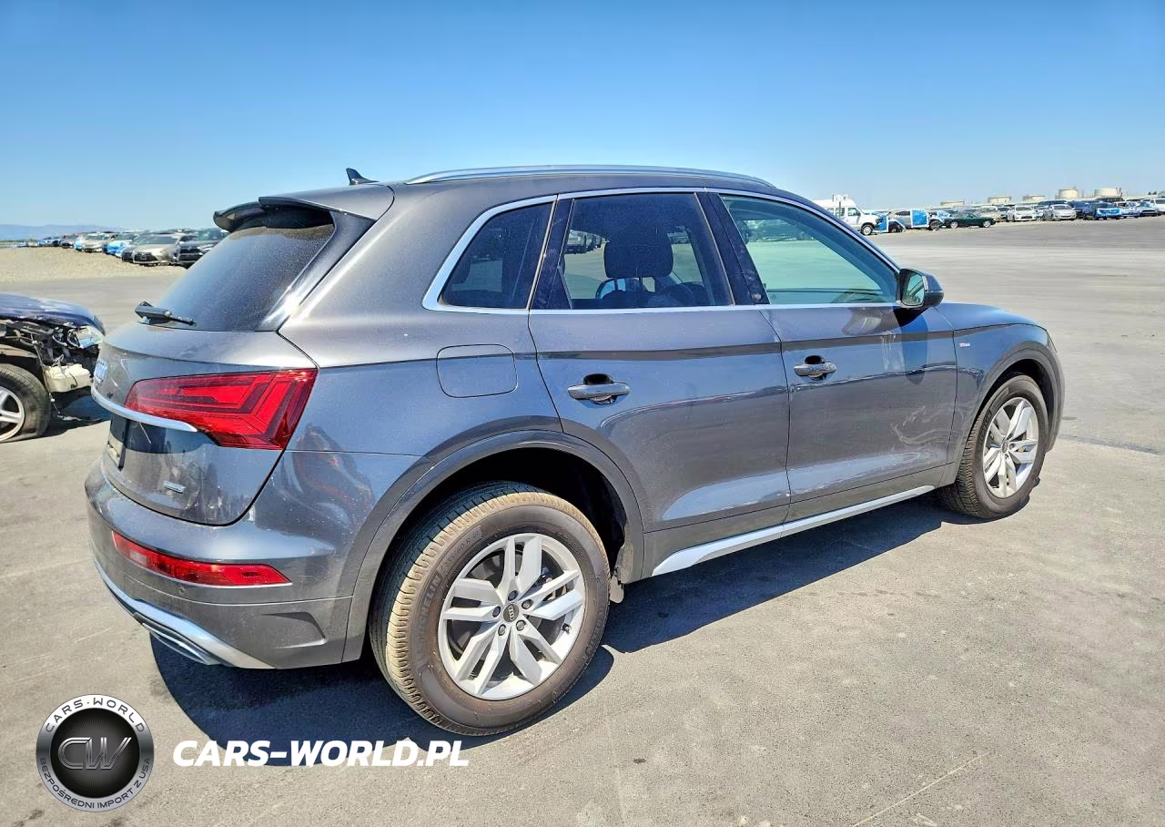 2023 Audi Q5 Premium 45 VIN:WA1GAAFY2P2070834 - 3
