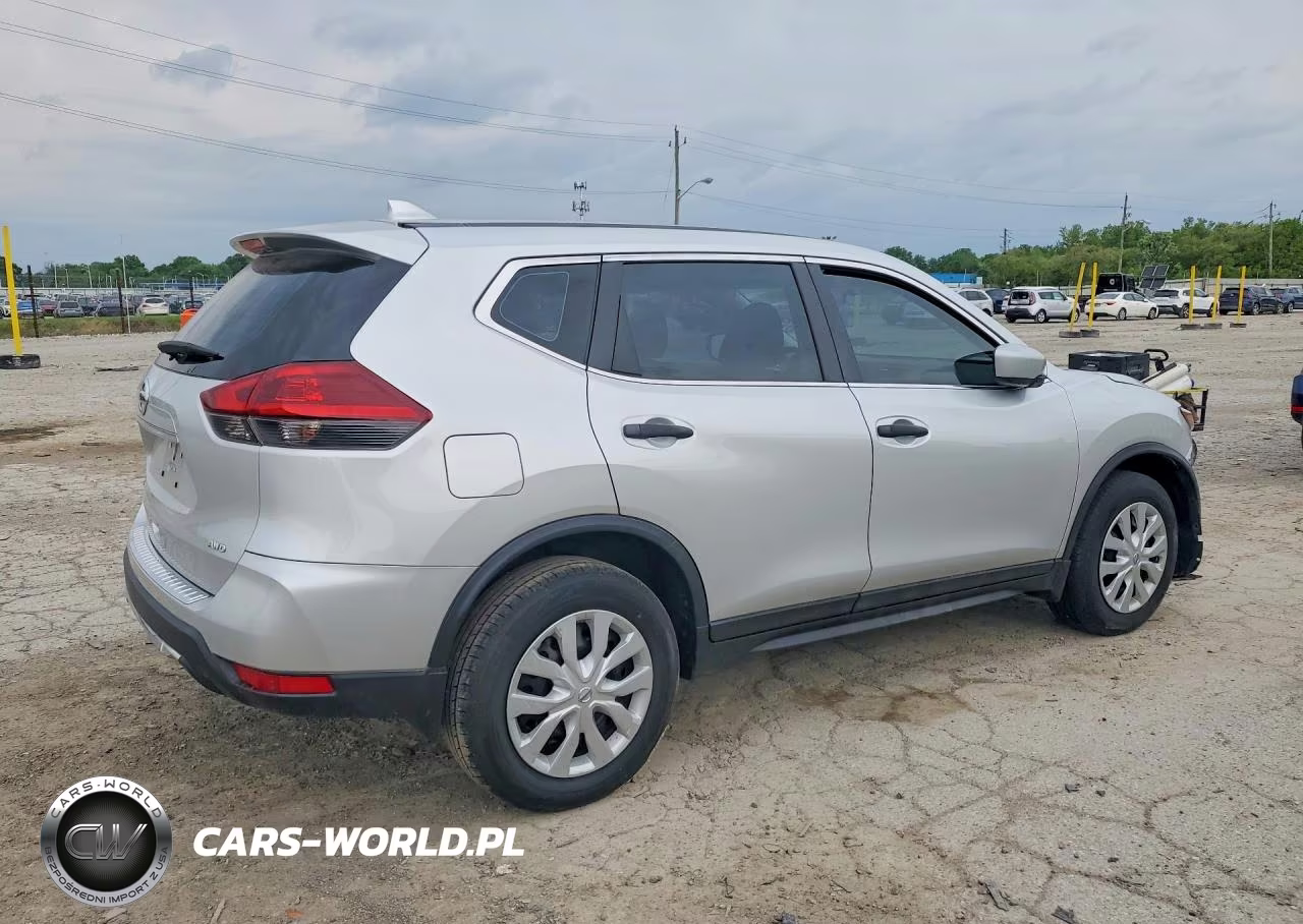 2018 Nissan Rogue S VIN:5N1AT2MV8JC731834 - 3
