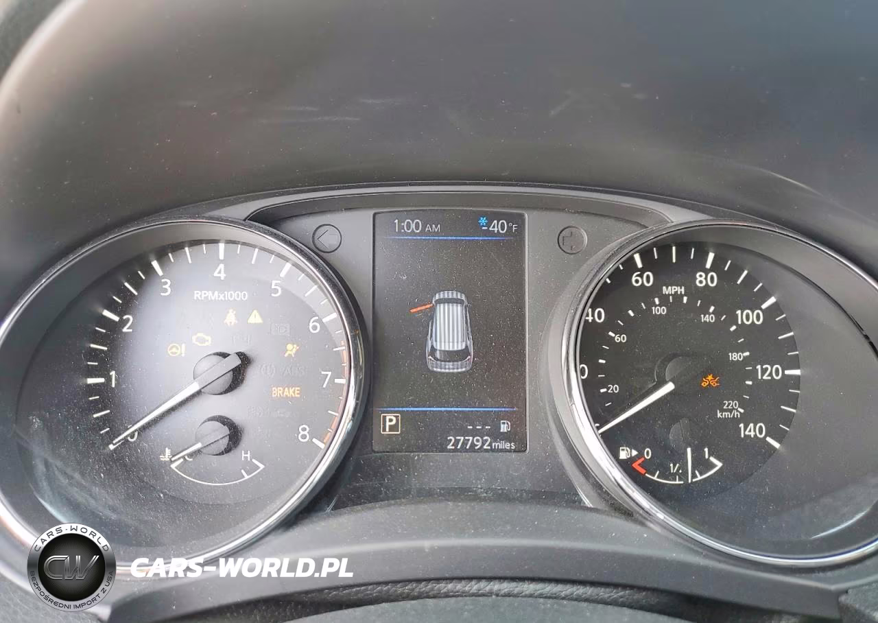 2018 Nissan Rogue S VIN:5N1AT2MV8JC731834 - 9