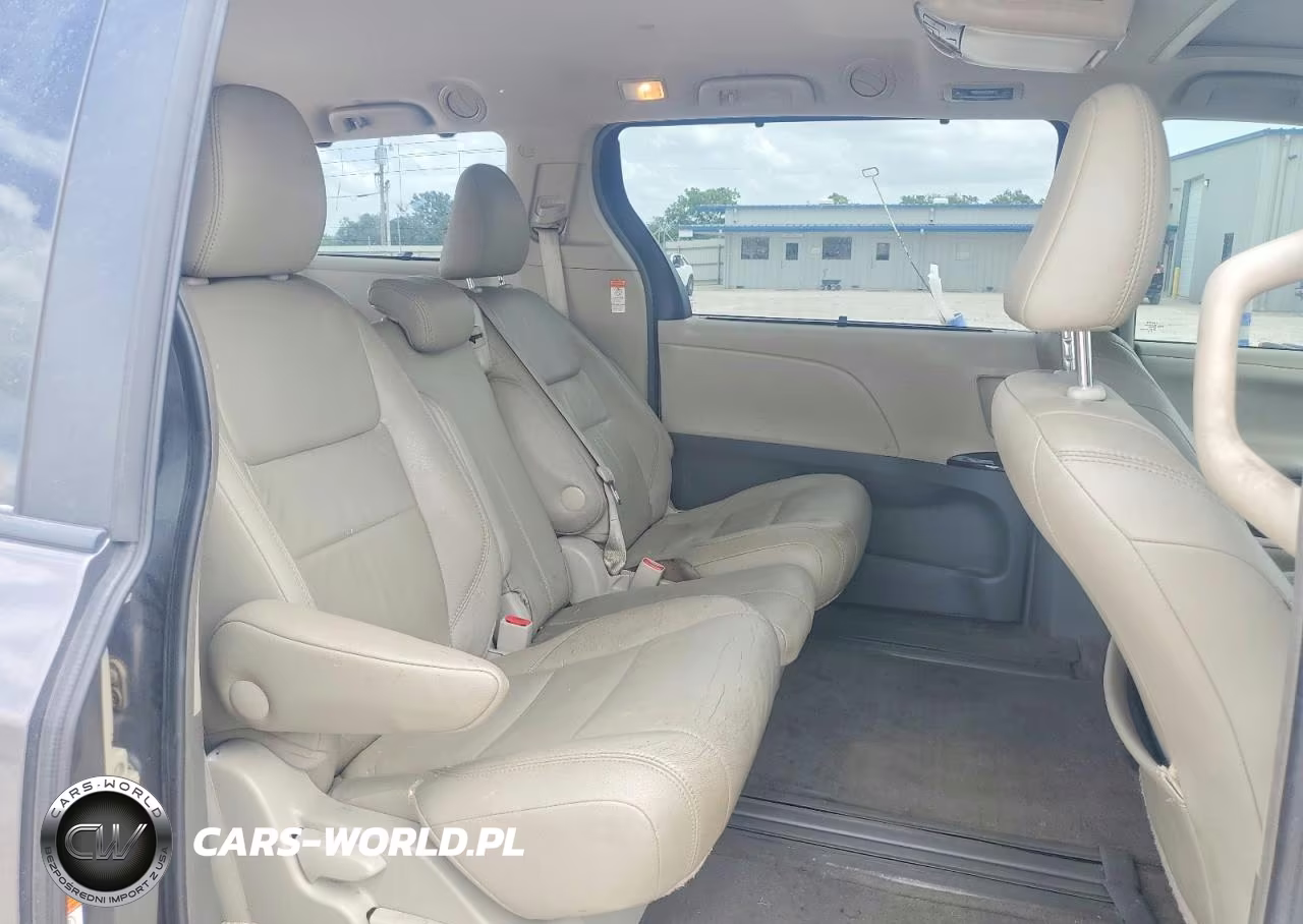 2017 Toyota Sienna Xle 8-Passenger VIN:5TDYZ3DC7HS868746 - 11