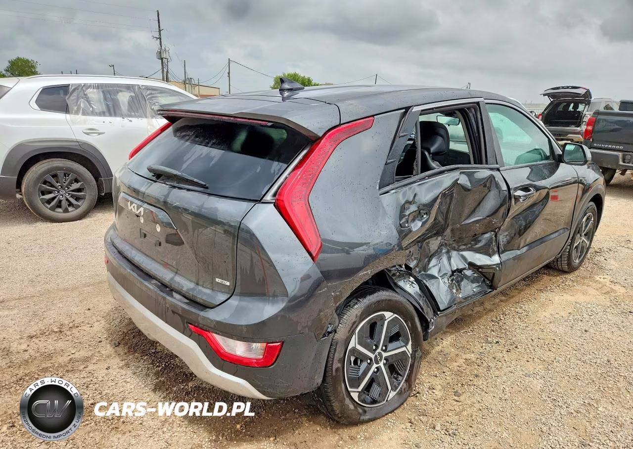 2026 Kia Niro Lx VIN:KNDCP3LE9T5332253 - 3